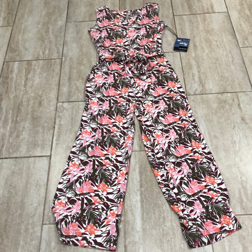 Knit jumpsuit size M- ably NWT